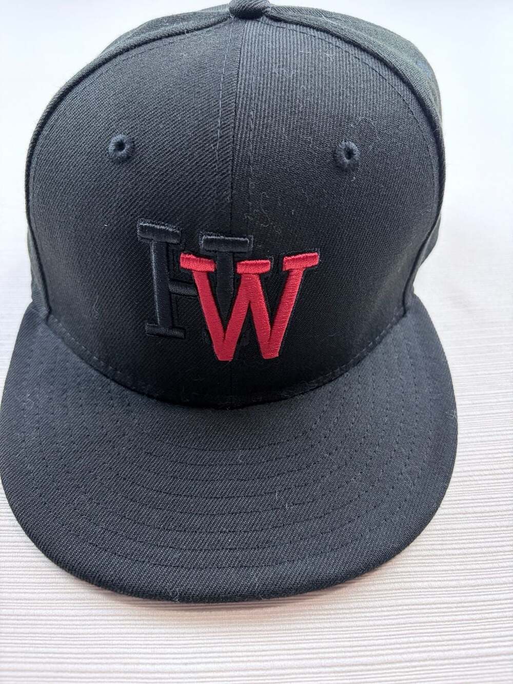 New Era 59FIFTY Fitted Hat HW Logo Size 7 1/8 Black Red